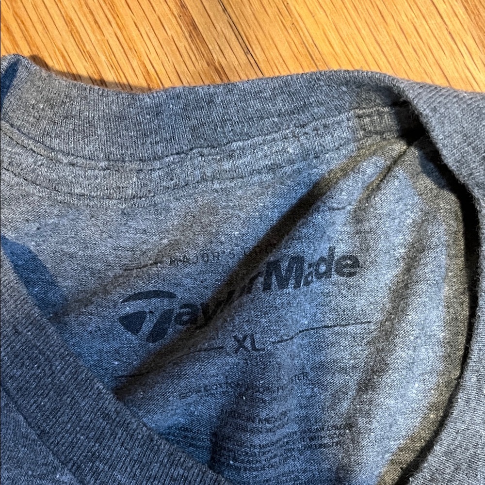 TaylorMade Heather Gray Graphic Tee - Picture 4 of 4